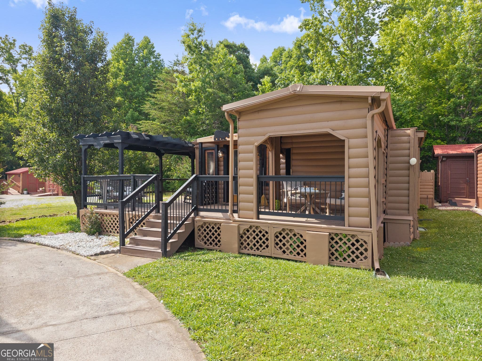 1 bedroom, 1 bathroom, 700 sq ft manufactured home,single family residence for sale at 165 Stag Leap Drive, Cleveland, GA 30528 — photo 3