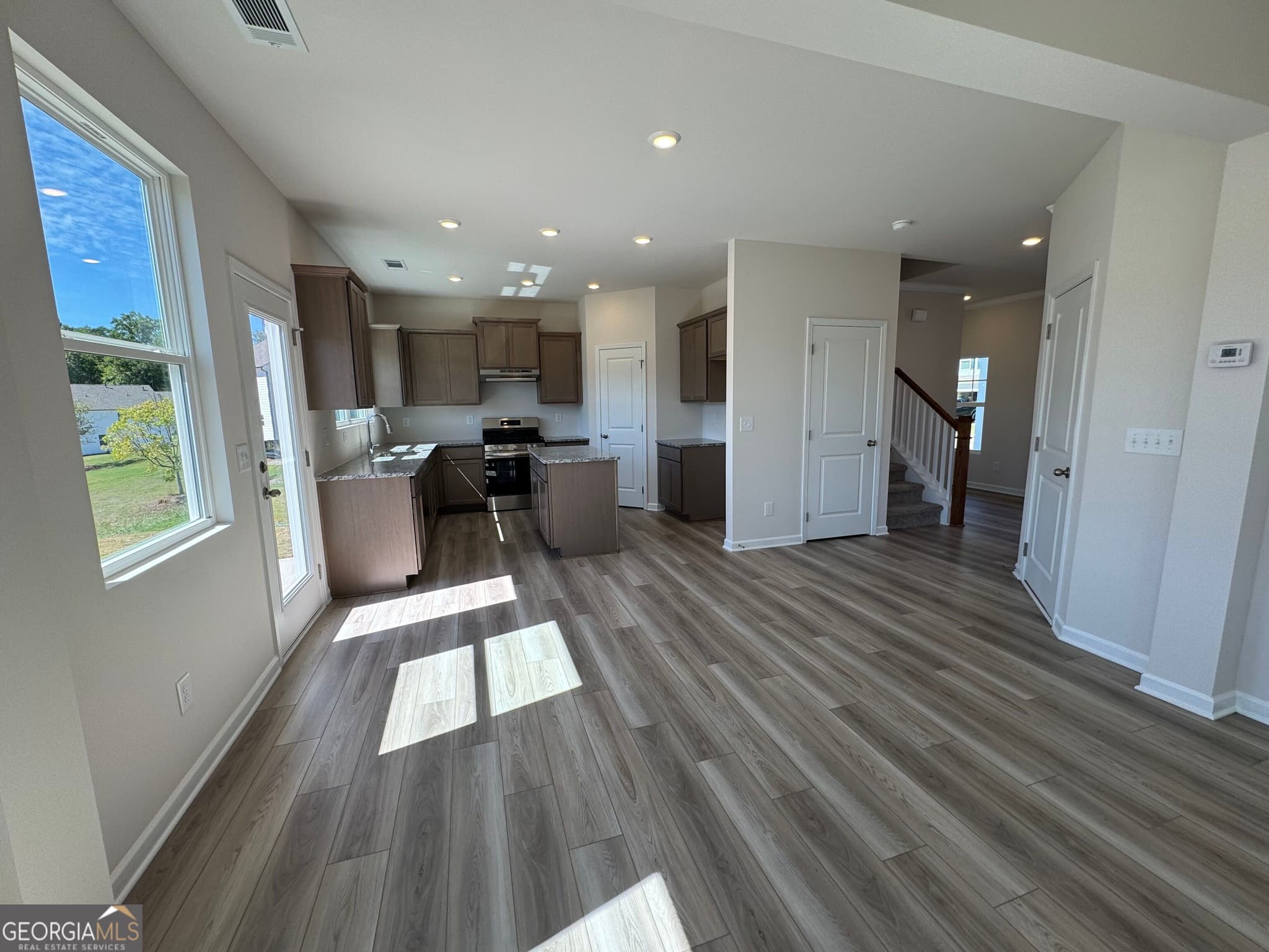4 bedroom, 2.5 bathroom, 1,714 sq ft single family residence for sale at 357 Bloomfield Circle, Canton, GA 30114 — photo 3