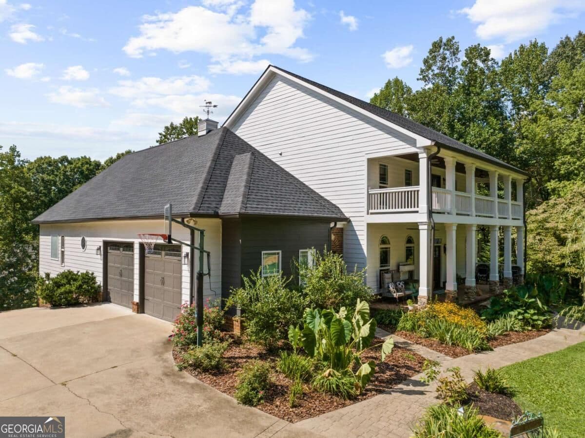 9 bedroom, 7 bathroom, 6,937 sq ft farm for sale at 1141 Addington Lane, Waleska, GA 30183 — photo 3