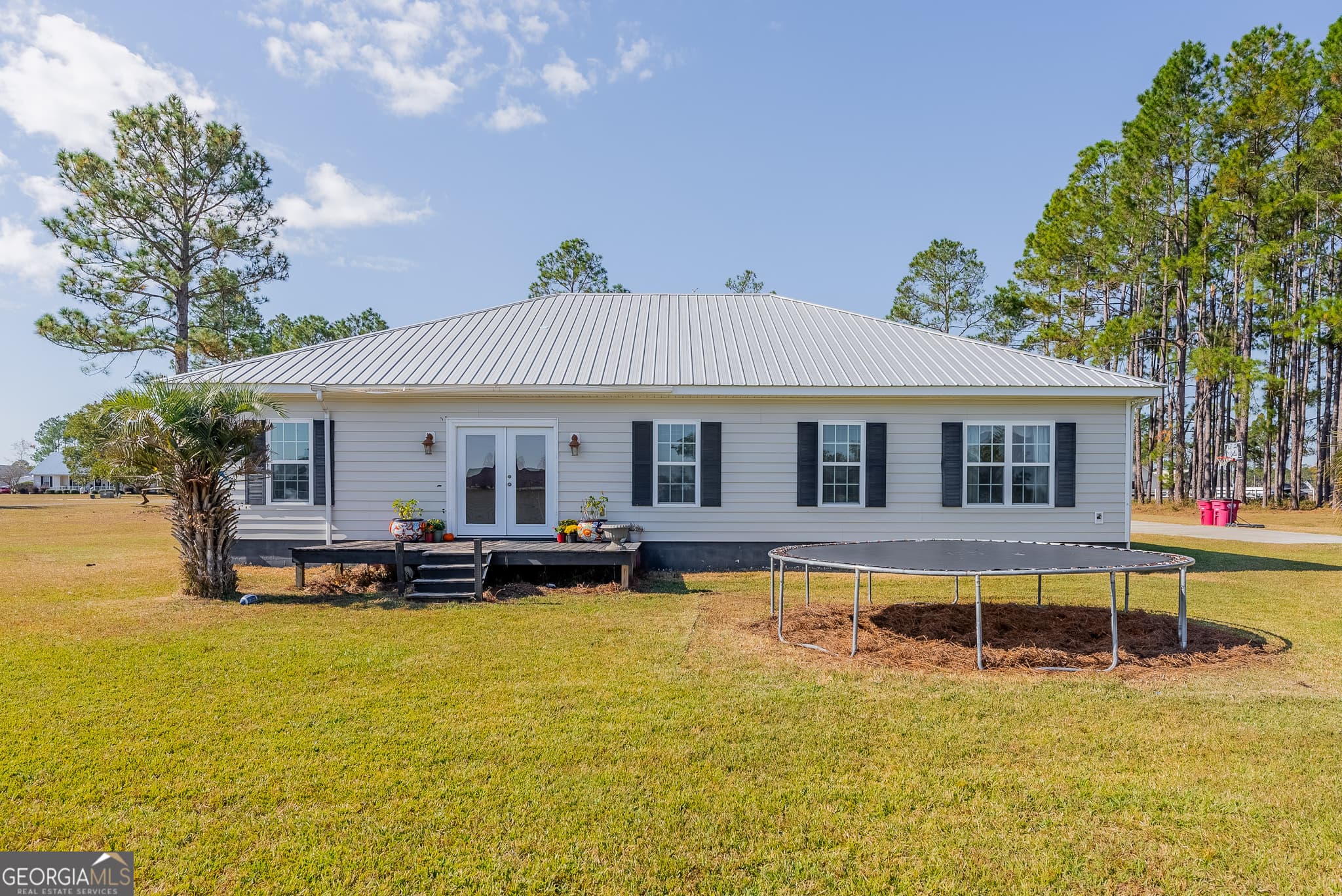 3 bedroom, 2 bathroom, 1,994 sq ft single family residence for sale at 6664 Southside Drive, Blackshear, GA 31516 — photo 5