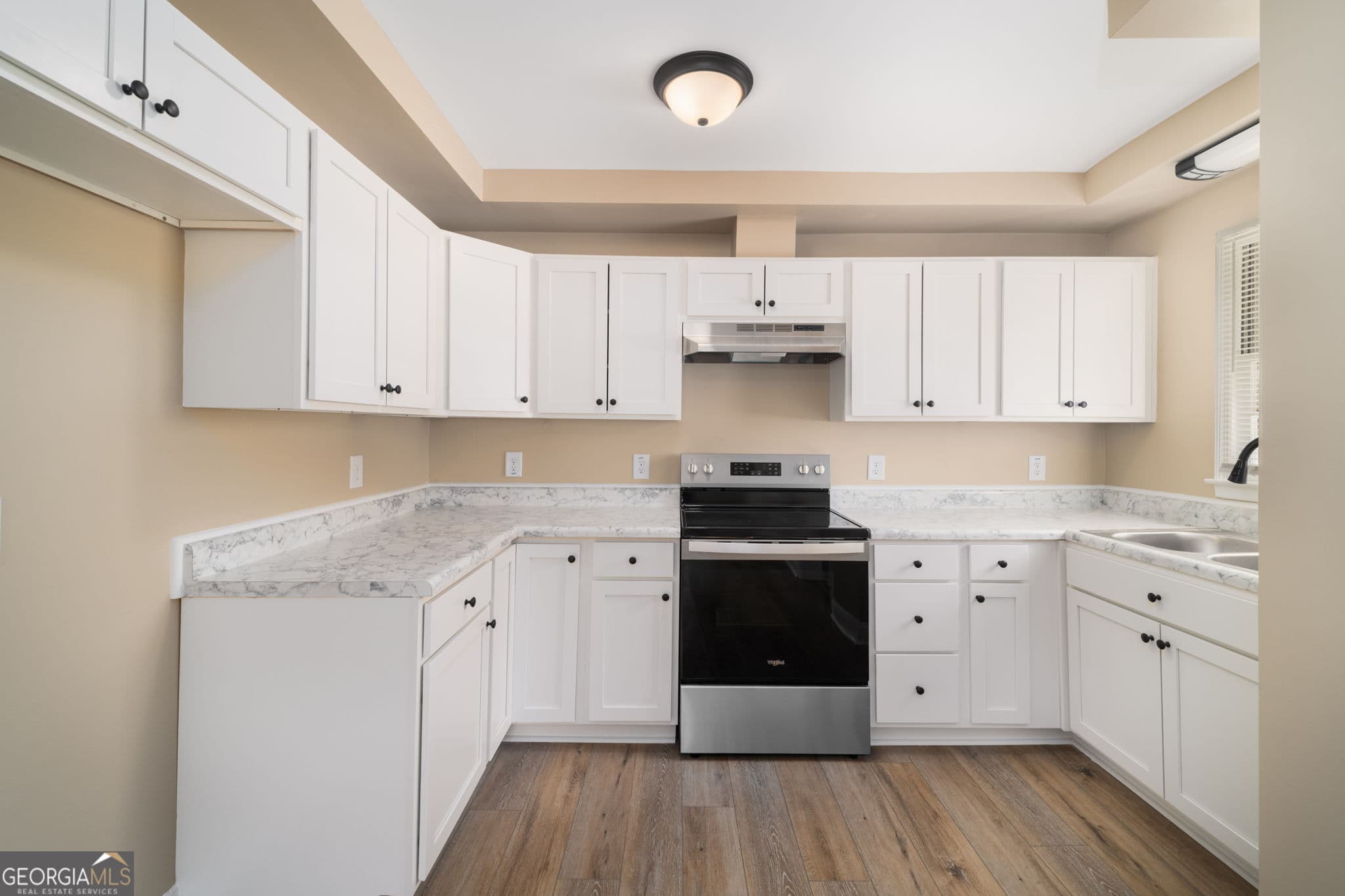 3 bedroom, 2 bathroom, 1,792 sq ft single family residence for sale at 2609 Tredway Drive, Macon, GA 31211 — photo 6