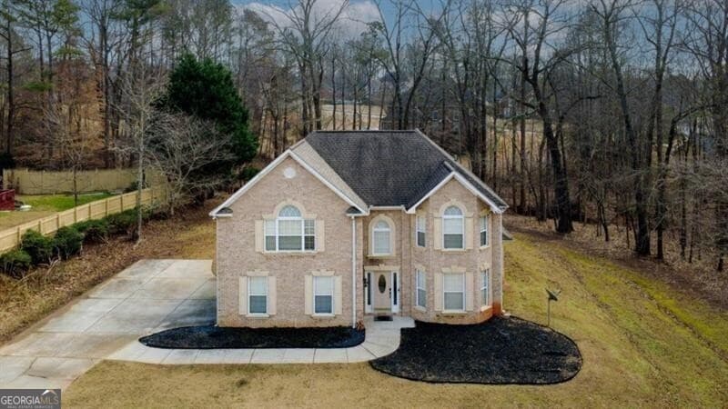 4 bedroom, 3.5 bathroom, 2,816 sq ft single family residence for sale at 480 Young James Circle, Stockbridge, GA 30281 — photo 2