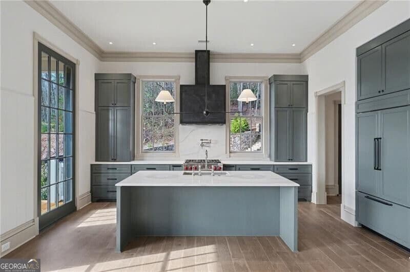 4 bedroom, 4.5 bathroom, 3,333 sq ft single family residence for sale at 90 Cove View Lane, Clarkesville, GA 30523 — photo 8