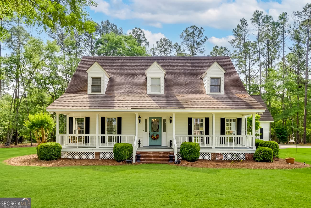 3 bedroom, 2.5 bathroom, 2,614 sq ft single family residence sold at 5012 Old Groveland Road, Pembroke, GA 31321