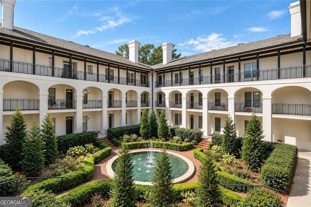 1 bedroom, 1 bathroom, 800 sq ft condominium for sale at 3101 Howell Mill Road 122, Atlanta, GA 30327 — photo 5