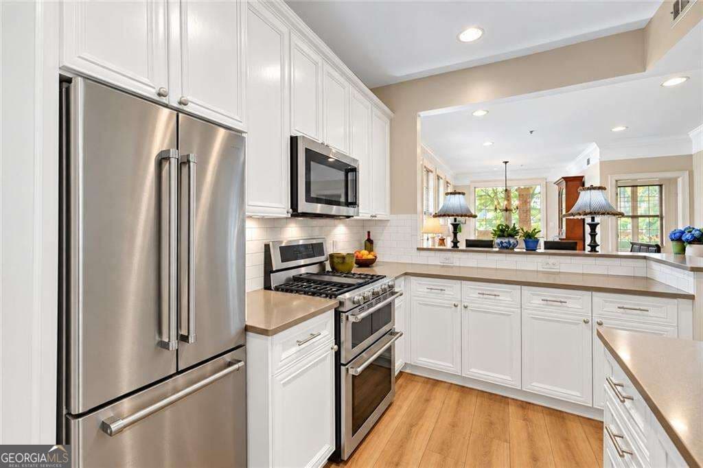 1 bedroom, 1 bathroom, 800 sq ft condominium for sale at 3101 Howell Mill Road 122, Atlanta, GA 30327 — photo 10
