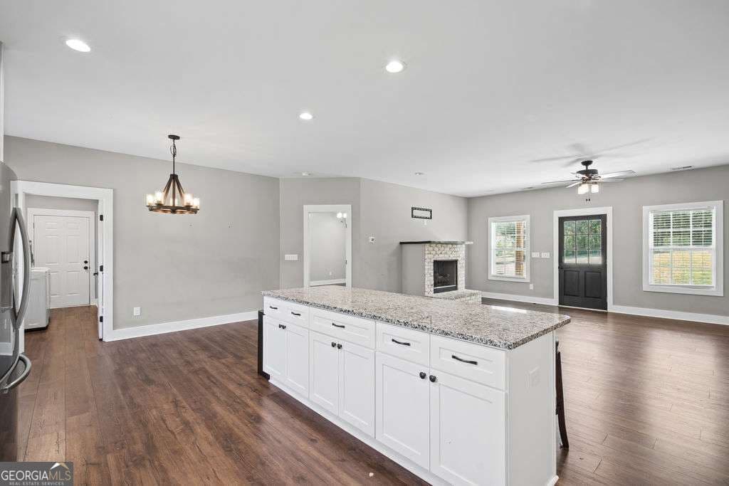 3 bedroom, 2 bathroom, 1,800 sq ft single family residence for sale at 161 Roscoe Collette Road, Dawsonville, GA 30534 — photo 7