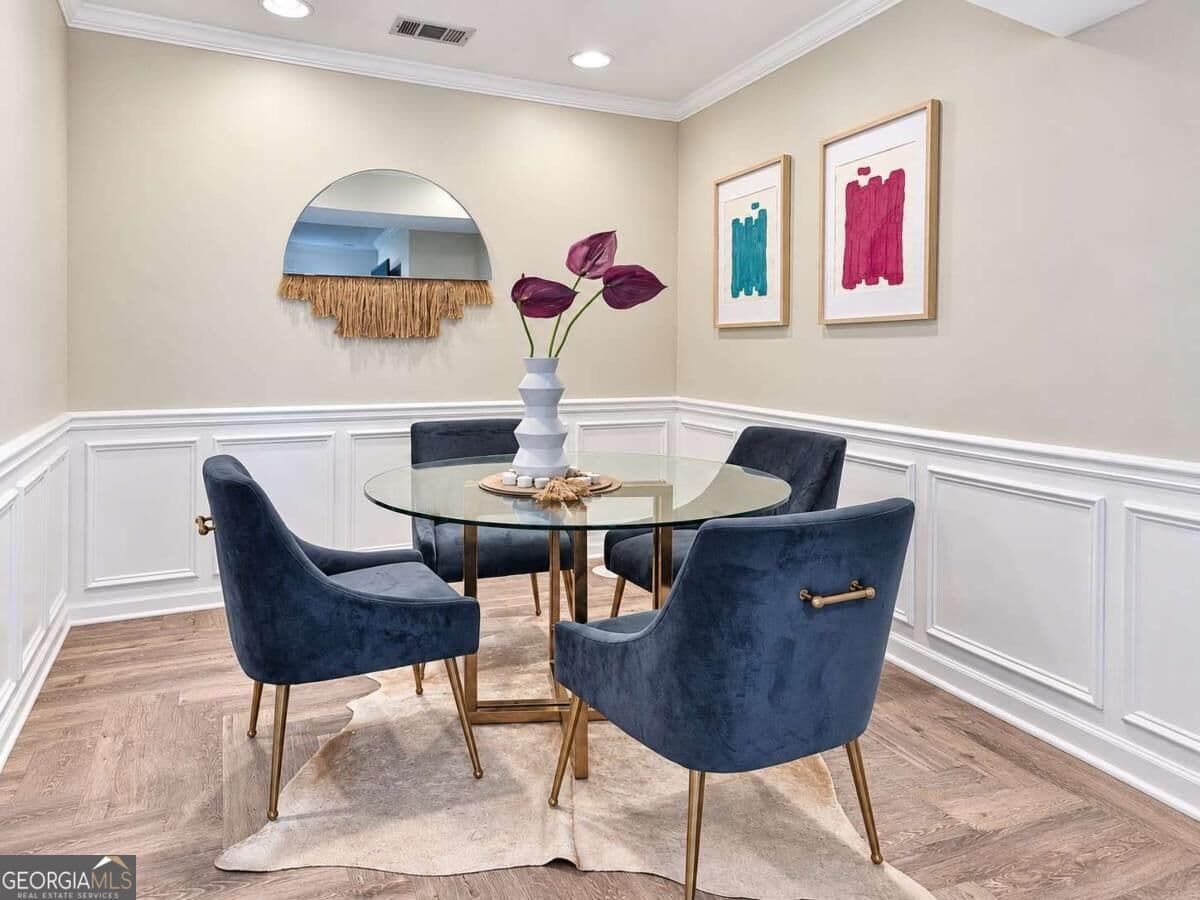 2 bedroom, 2 bathroom condominium for sale at 1538 Chantilly Drive 212, Atlanta, GA 30324 — photo 2