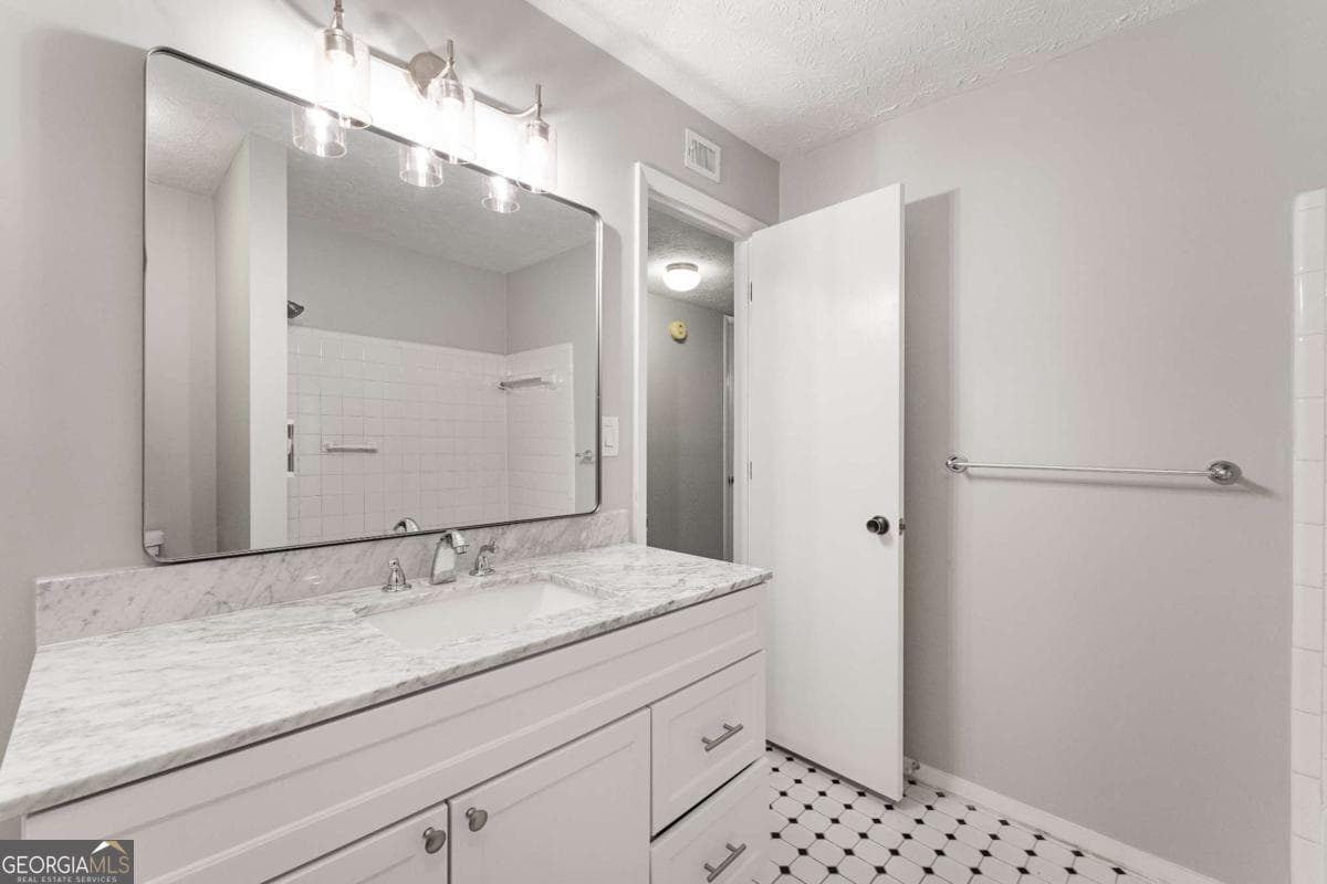 2 bedroom, 1 bathroom, 1,072 sq ft condominium for sale at 308 CUMBERLAND Court, Smyrna, GA 30080 — photo 7
