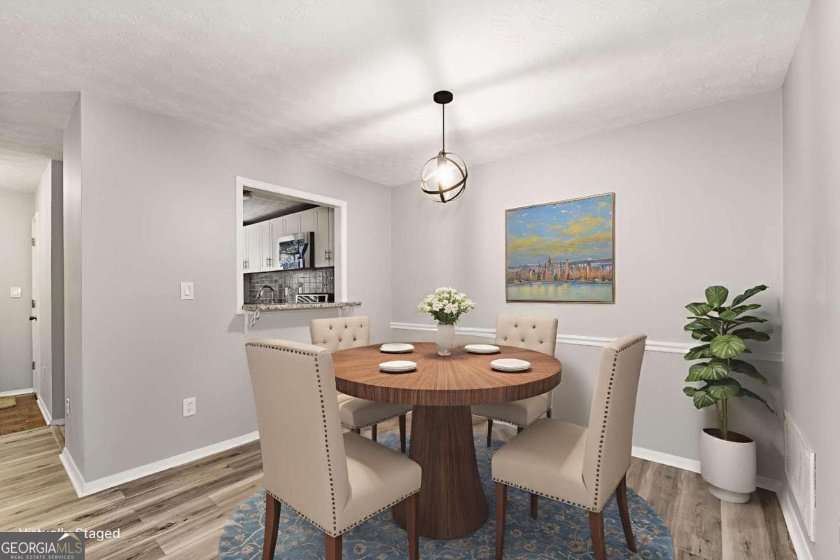 2 bedroom, 1 bathroom, 1,072 sq ft condominium for sale at 308 CUMBERLAND Court, Smyrna, GA 30080 — photo 3