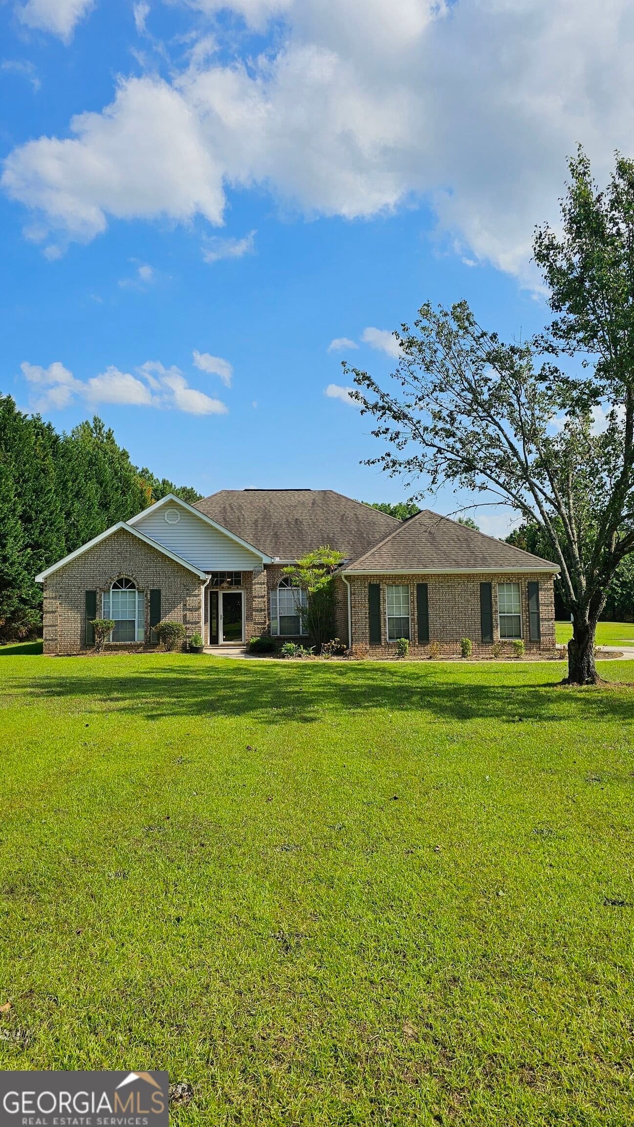 4 bedroom, 2 bathroom, 1,983 sq ft single family residence for rent at 2793 Moseley Road, Byron, GA 31008 for $2,100 a month — photo 1 of 1
