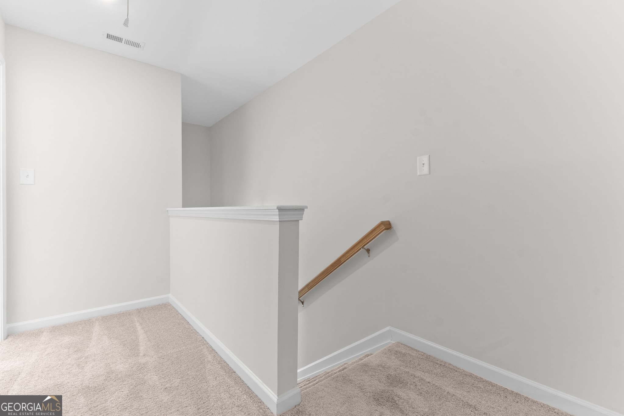 3 bedroom, 2.5 bathroom, 1,736 sq ft single family residence for sale at 1050 Sun Valley Court C60, Macon, GA 31211 — photo 7