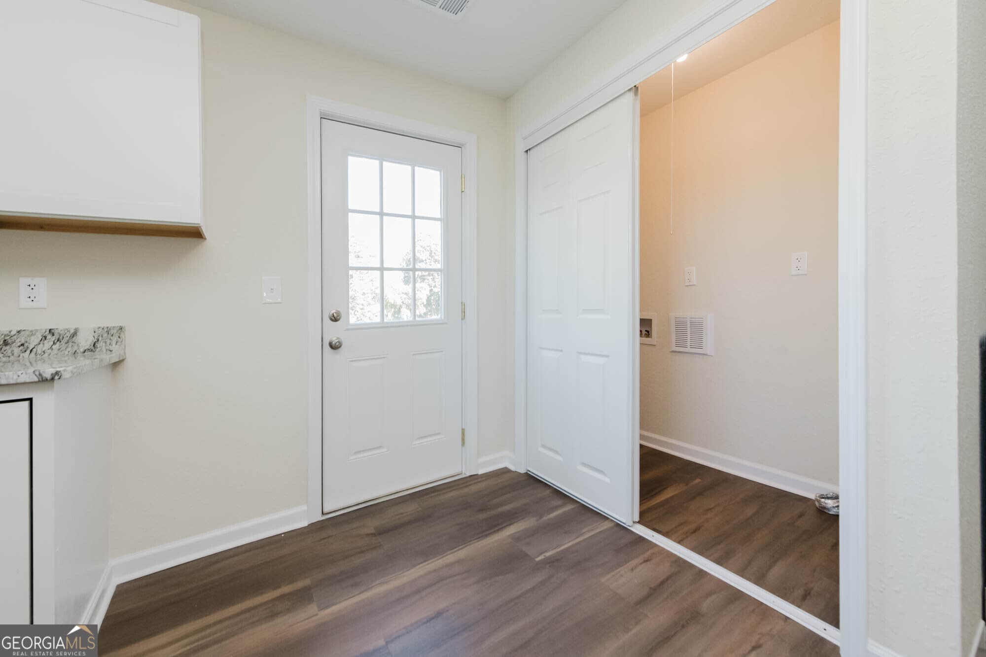4 bedroom, 2 bathroom, 1,808 sq ft single family residence under contract at 69 Liberty Street, Hawkinsville, GA 31036 — photo 7