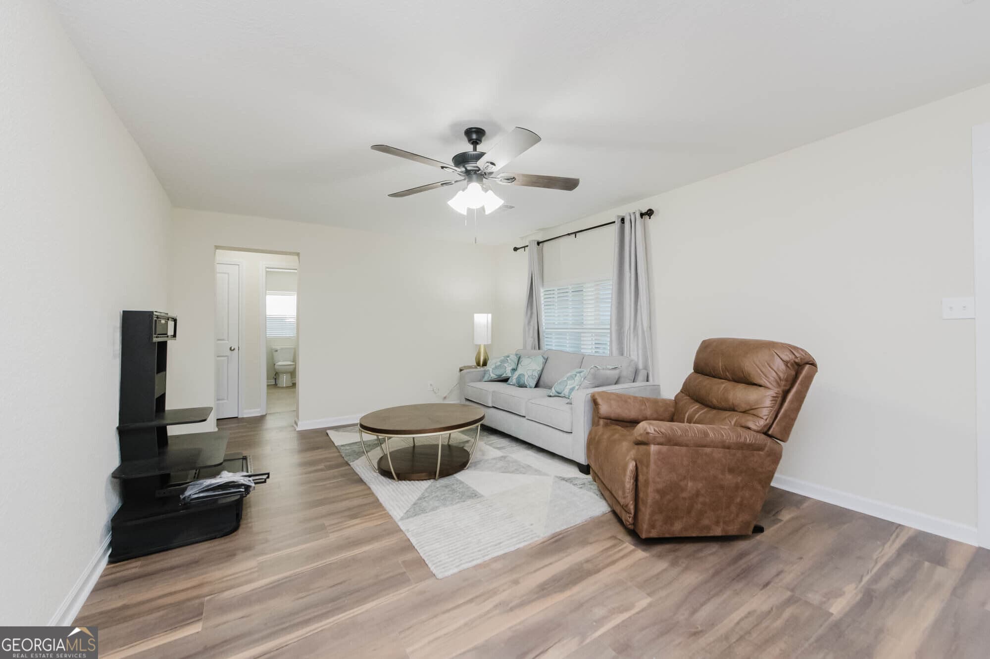 4 bedroom, 2 bathroom, 1,808 sq ft single family residence under contract at 69 Liberty Street, Hawkinsville, GA 31036 — photo 10