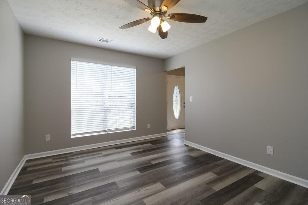 4 bedroom, 2.5 bathroom, 2,028 sq ft single family residence for sale at 3614 Summit Pines, Decatur, GA 30034 — photo 9