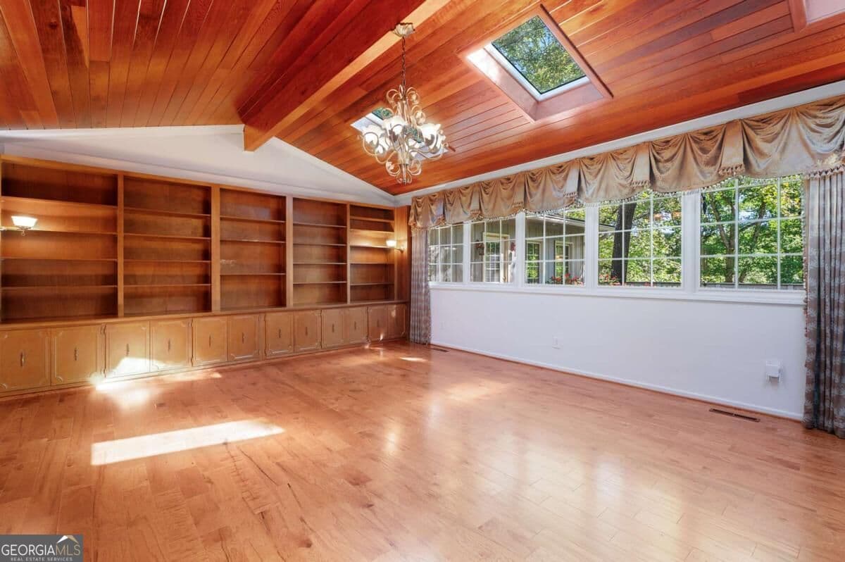 4 bedroom, 4 bathroom, 5,814 sq ft single family residence for sale at 135 Windsor Drive, Calhoun, GA 30701 — photo 9