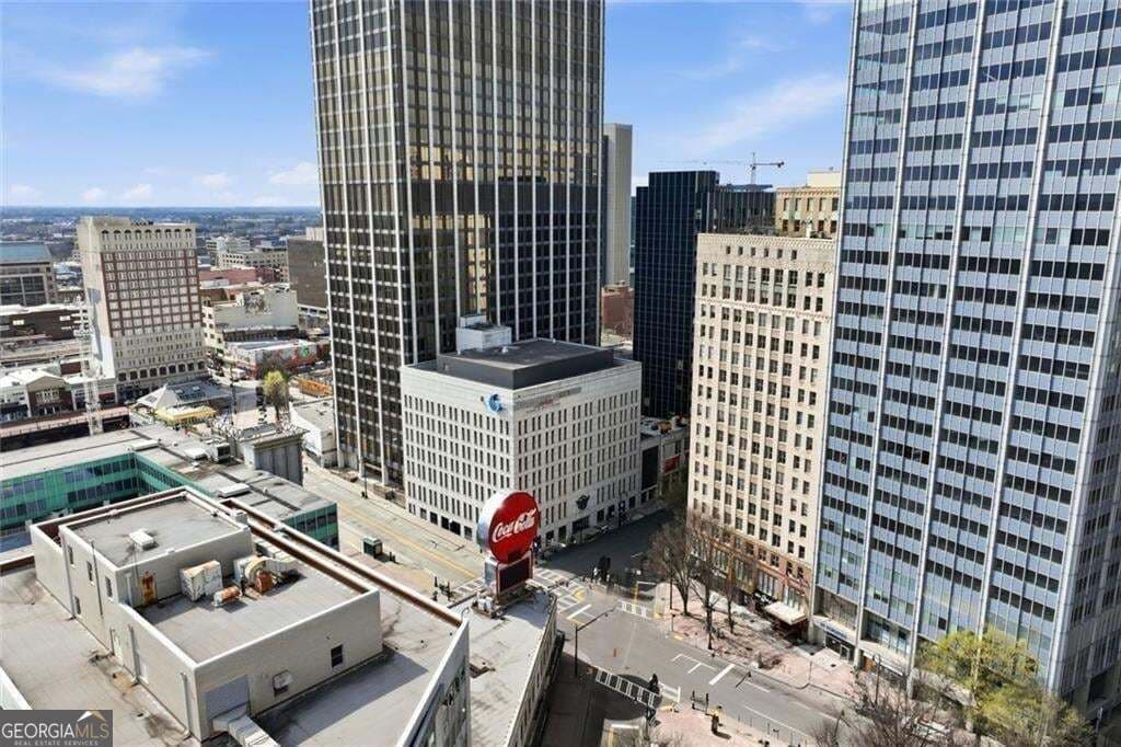 1 bedroom, 1 bathroom, 465 sq ft condominium for sale at 32 Peachtree Street 1102, Atlanta, GA 30303 — photo 3