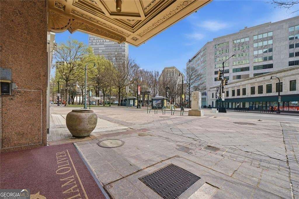 1 bedroom, 1 bathroom, 465 sq ft condominium for sale at 32 Peachtree Street 1102, Atlanta, GA 30303 — photo 5