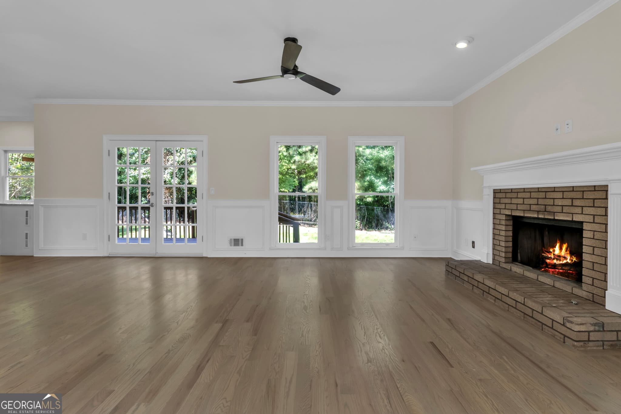 4 bedroom, 3.5 bathroom, 3,737 sq ft single family residence for sale at 3601 NE Hampstead Lane, Roswell, GA 30075 — photo 9