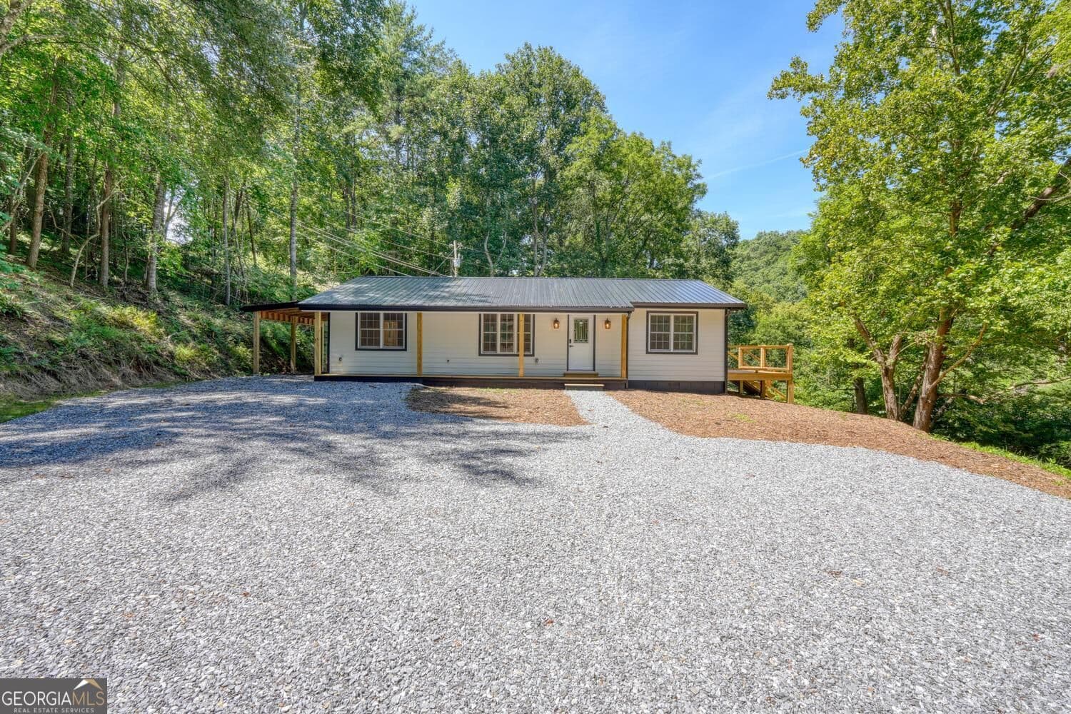 3 bedroom, 2.5 bathroom farm for sale at 6564 Crooked Creek Road, Young Harris, GA 30582 — photo 3