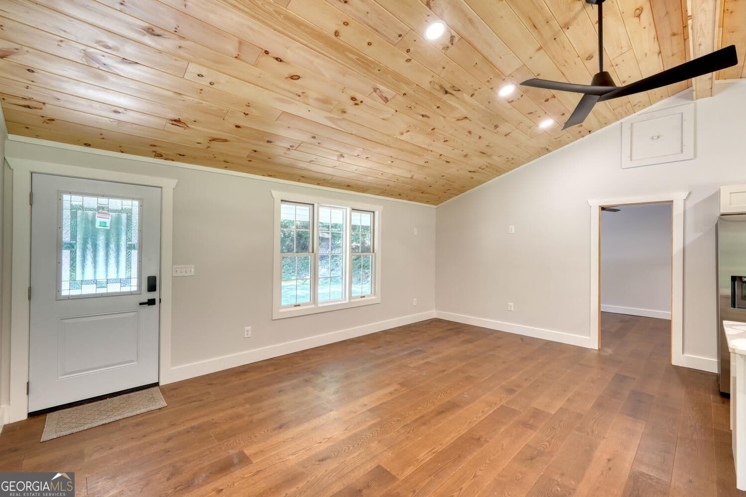3 bedroom, 2.5 bathroom farm for sale at 6564 Crooked Creek Road, Young Harris, GA 30582 — photo 10