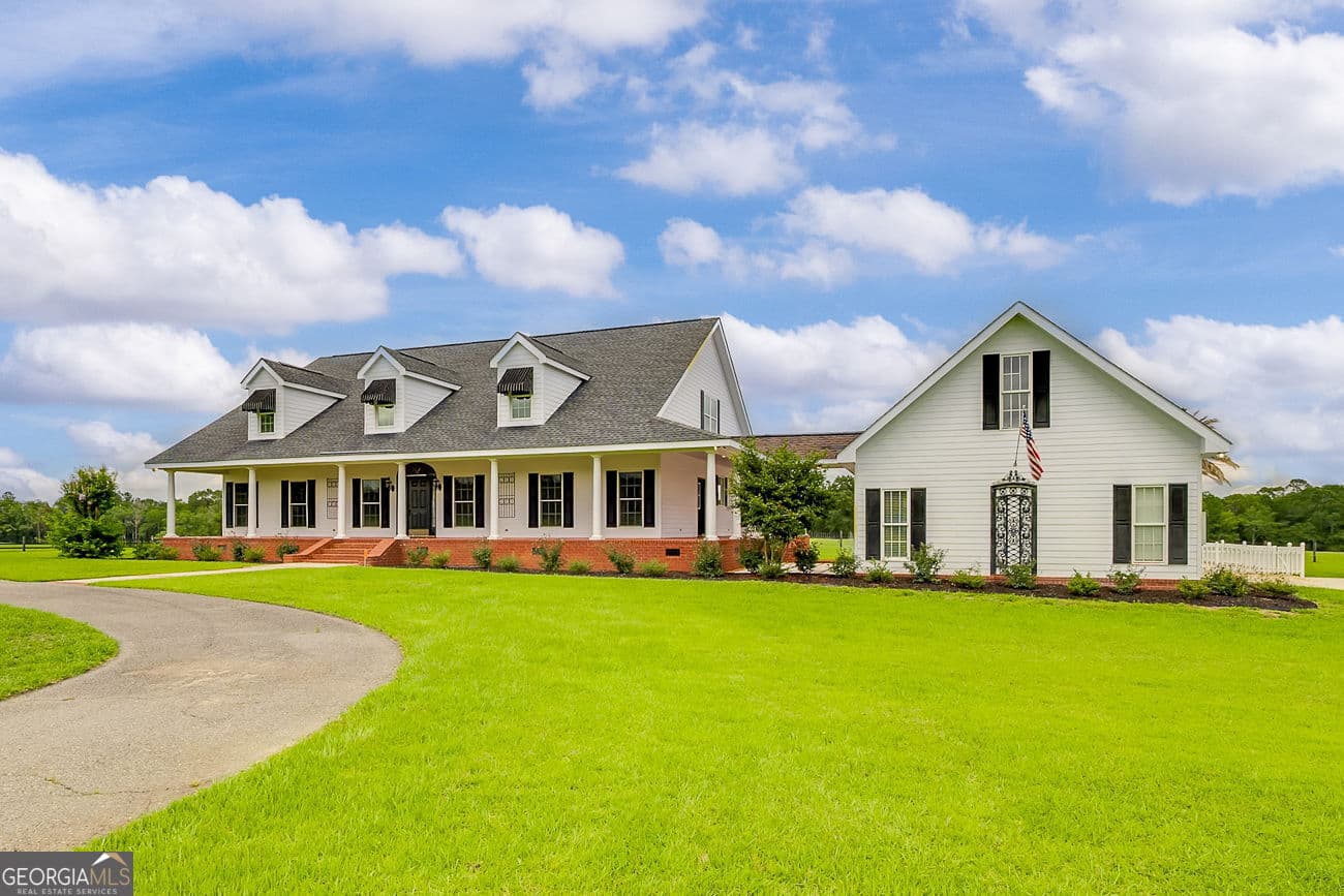 5 bedroom, 4.5 bathroom, 3,727 sq ft farm for sale at 25492 Ga Highway 129, Claxton, GA 30417 — photo 4