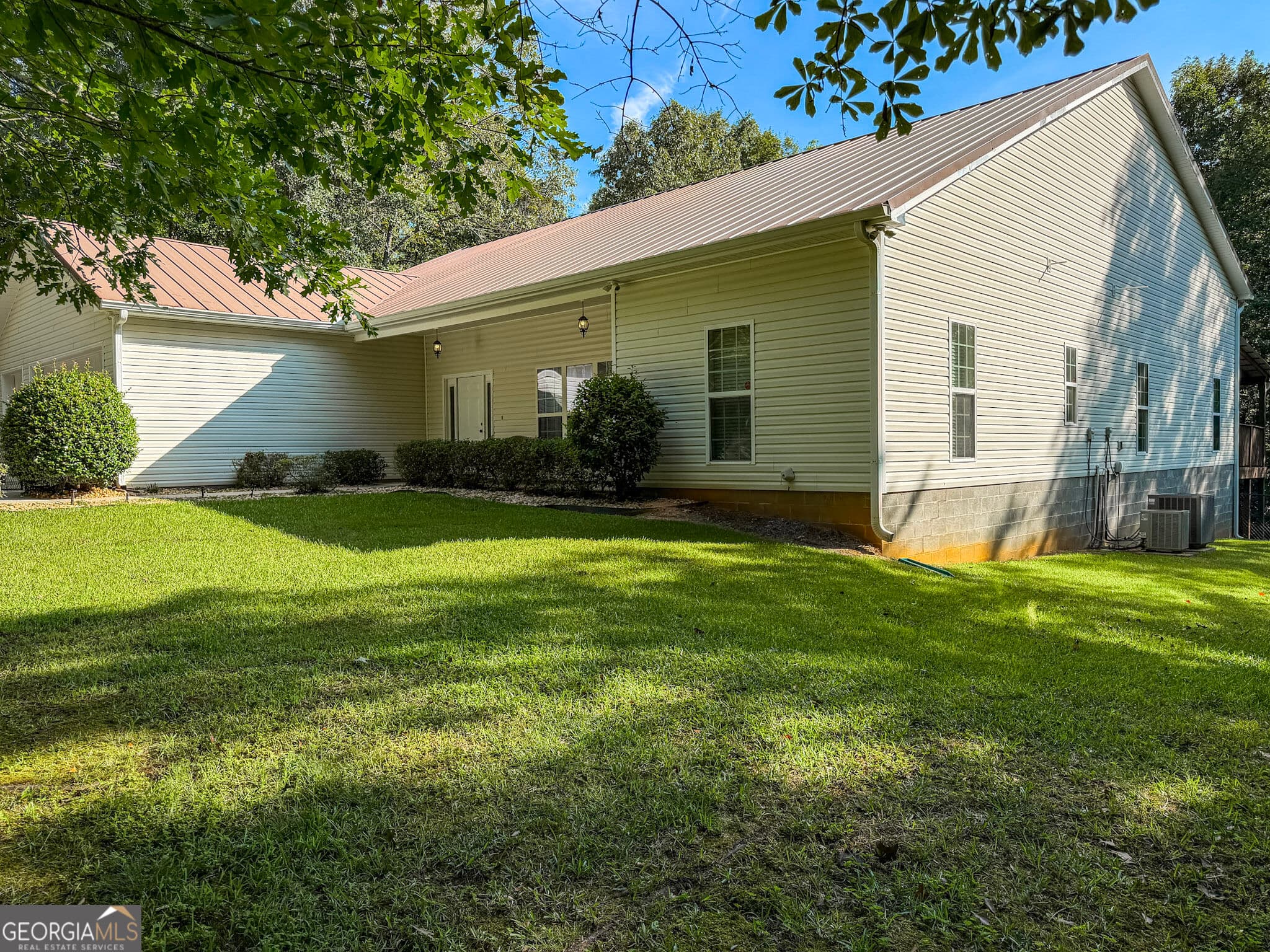 4 bedroom, 3.5 bathroom, 3,345 sq ft single family residence for sale at 1709 Poplar Ridge Road, Ellaville, GA 31806 — photo 1 of 64