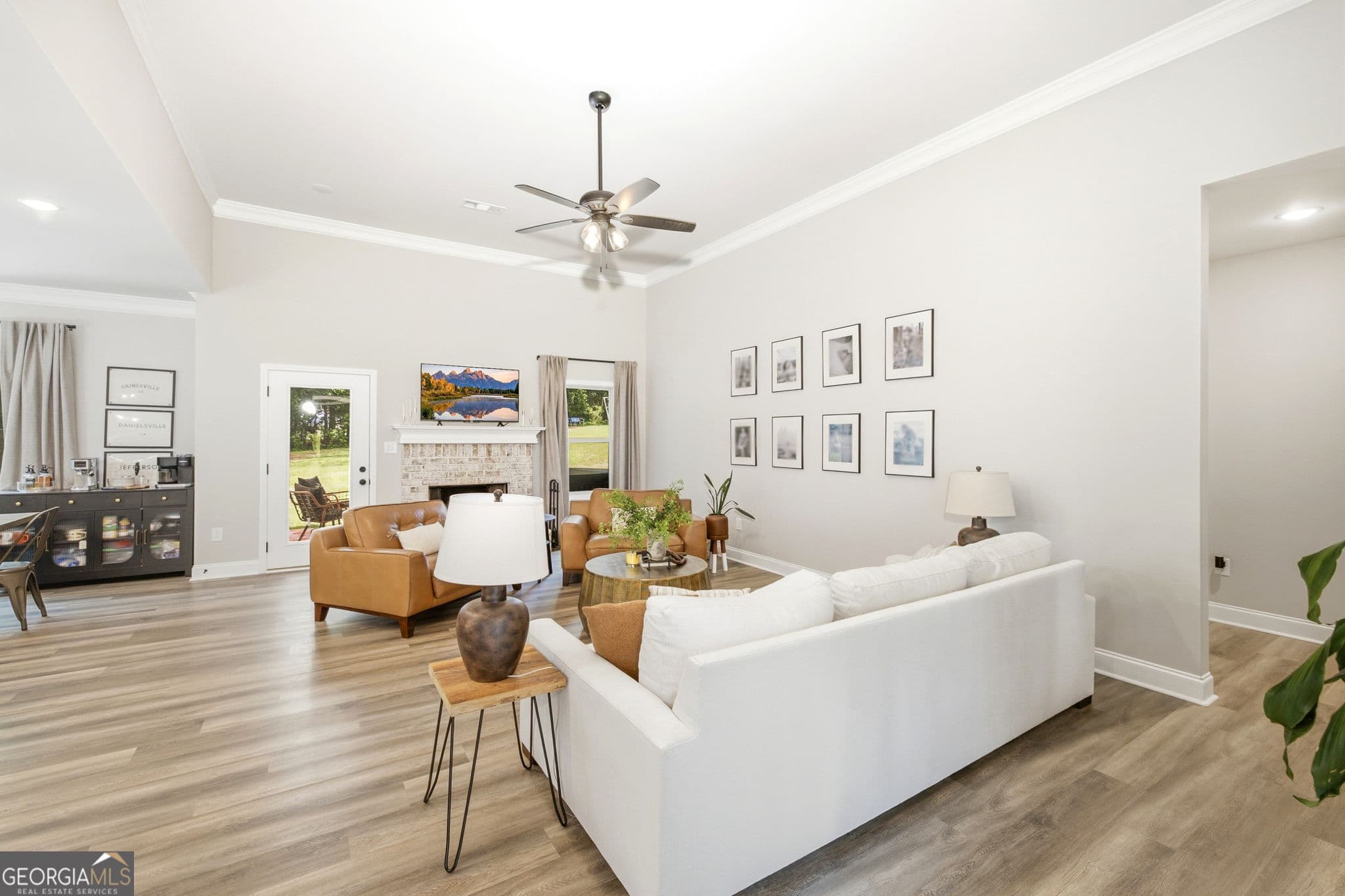 4 bedroom, 3.5 bathroom, 2,560 sq ft single family residence for sale at 231 Camden Loop, Jefferson, GA 30549 — photo 8
