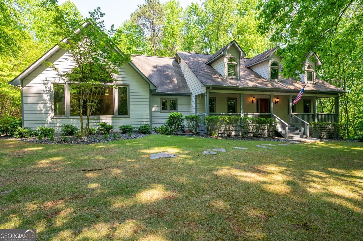 5 bedroom, 4 bathroom, 3,430 sq ft single family residence for sale at 465 Willowbrook Drive, Smyrna, GA 30082