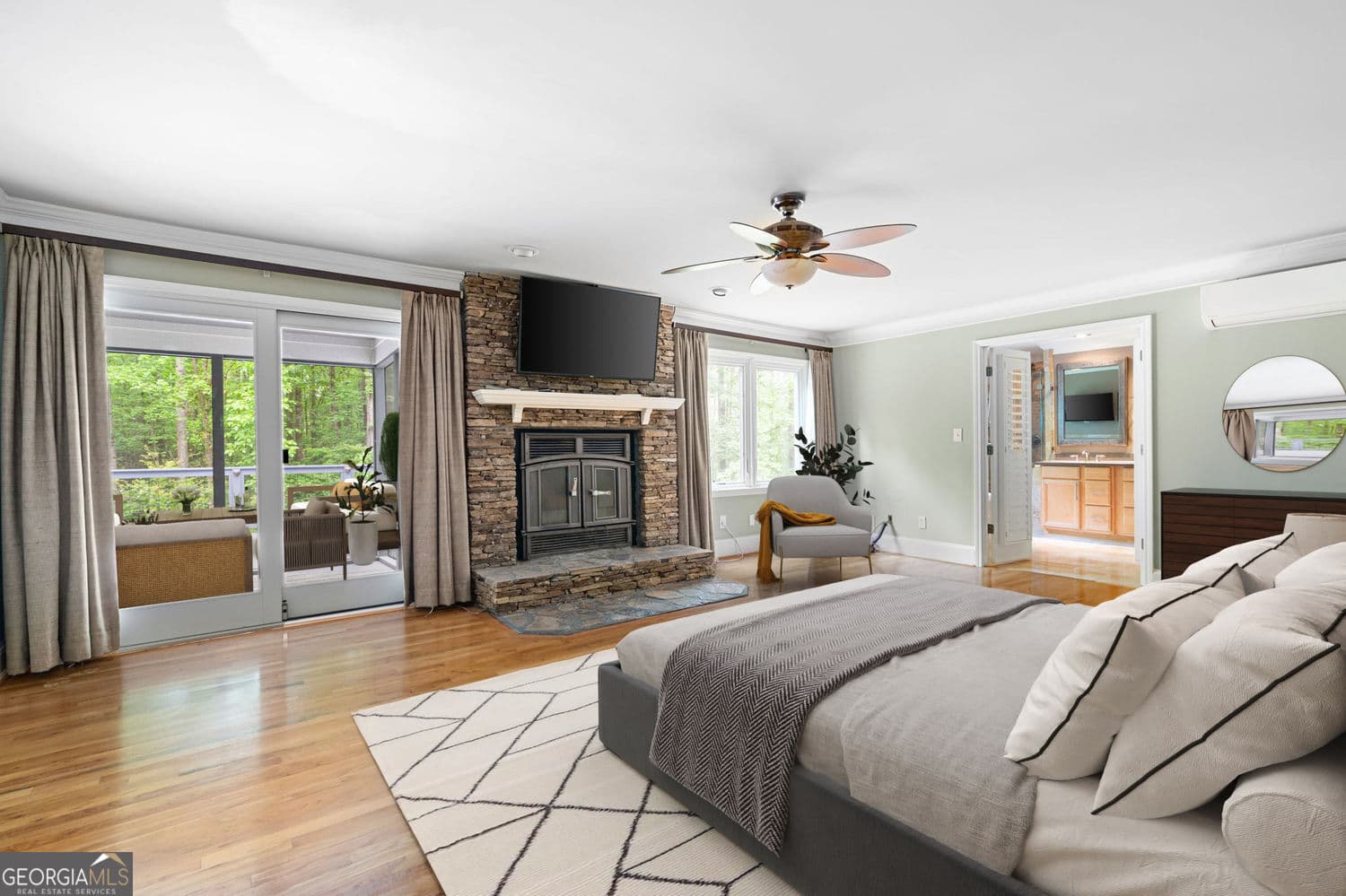 5 bedroom, 4 bathroom, 3,430 sq ft single family residence for sale at 465 Willowbrook Drive, Smyrna, GA 30082 — photo 8