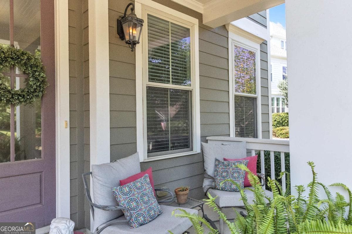 4 bedroom, 3 bathroom, 3,018 sq ft single family residence for sale at 7016 Dove Point Lane, Hoschton, GA 30548 — photo 8