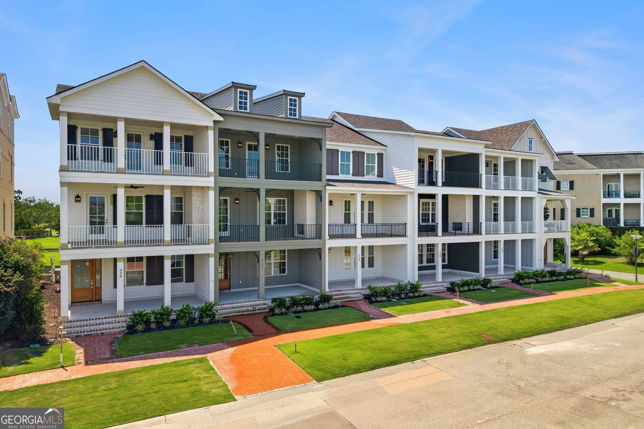 3 bedroom, 2.5 bathroom, 2,093 sq ft single family residence for sale at 408 Legends Court, Savannah, GA 31401 — photo 2