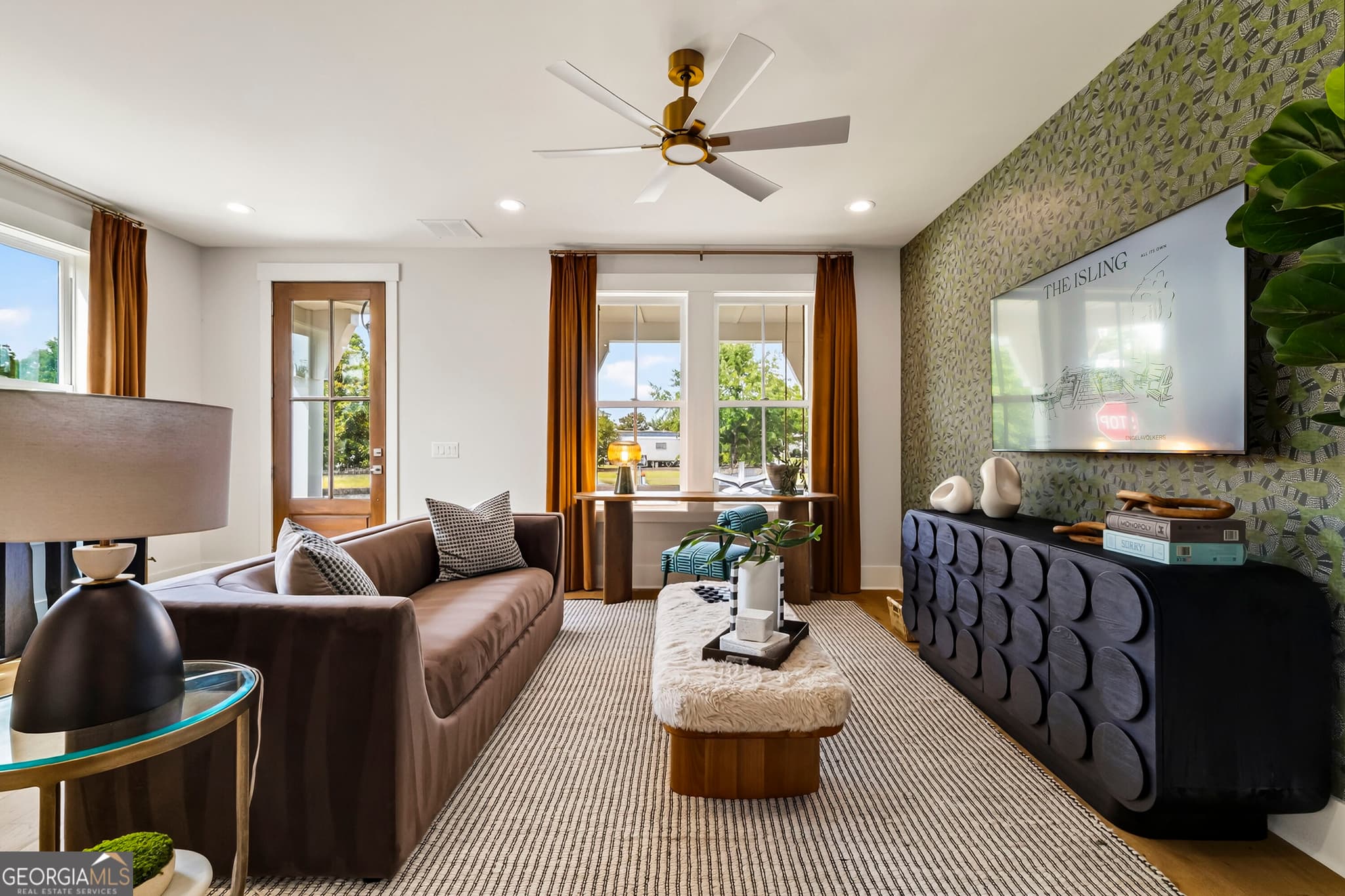 3 bedroom, 2.5 bathroom, 2,093 sq ft single family residence for sale at 408 Legends Court, Savannah, GA 31401 — photo 5