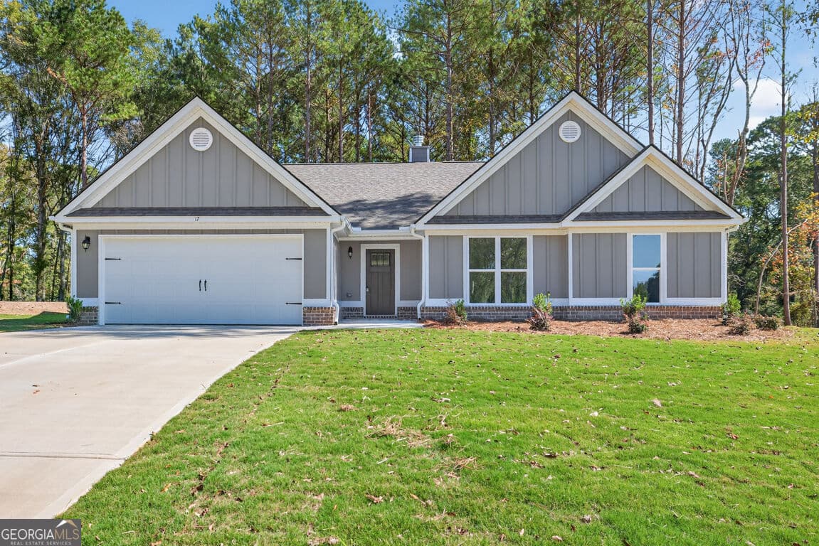 4 bedroom, 2.5 bathroom, 2,250 sq ft single family residence for sale at 21 Brockton Way 1, Winder, GA 30680 — photo 2