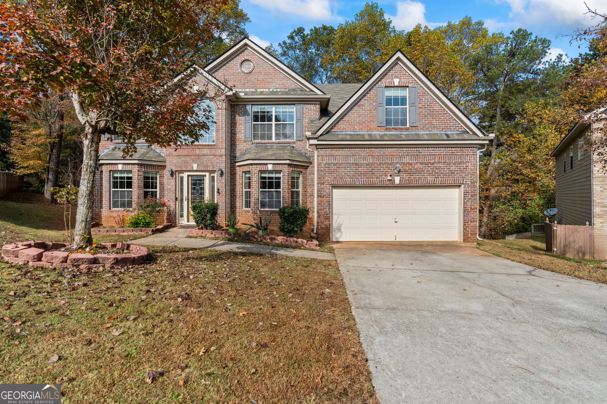 4 bedroom, 3 bathroom, 3,347 sq ft single family residence for sale at 1546 Evergreen Hollow Lane, Conyers, GA 30012 — photo 2