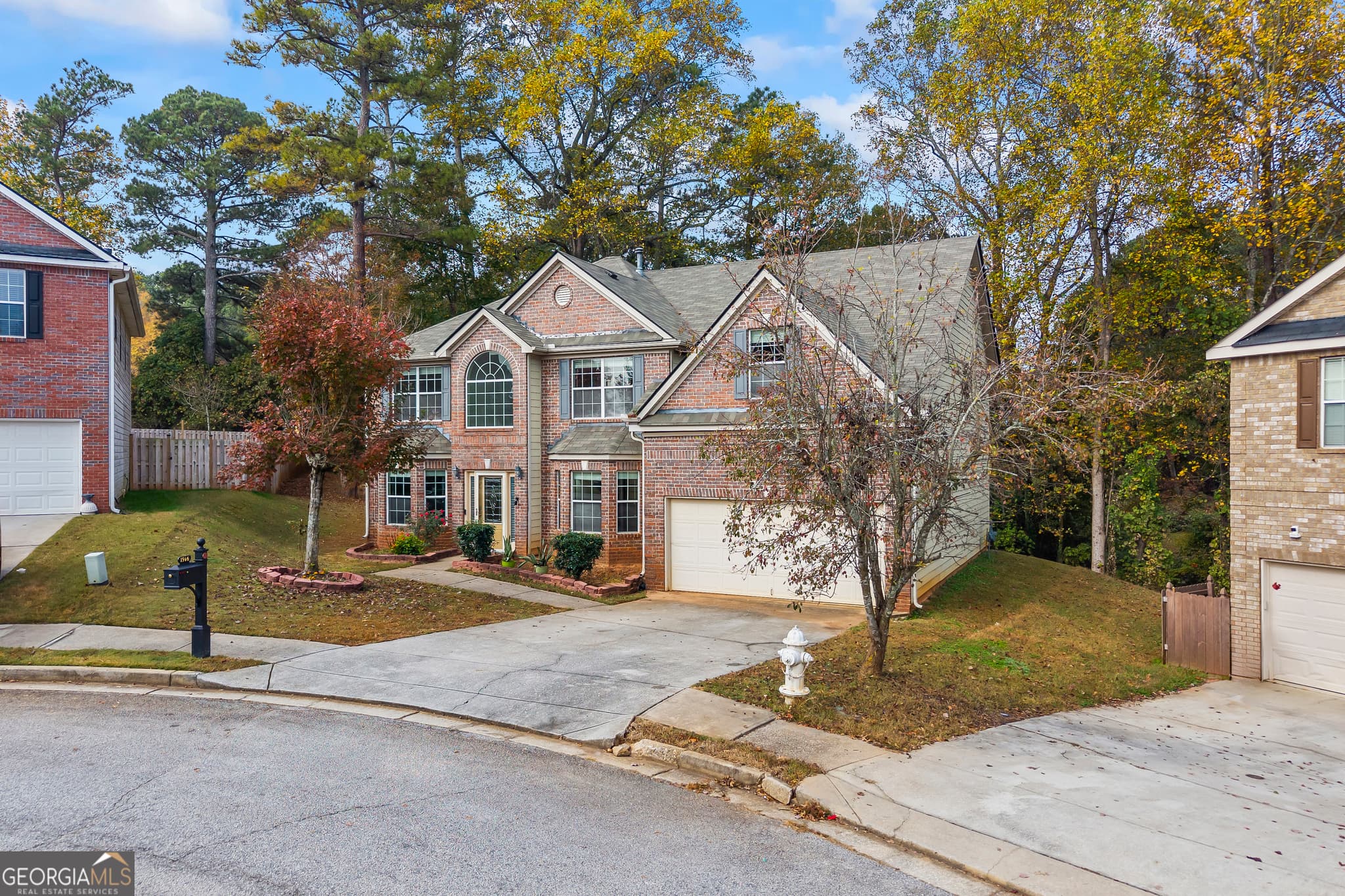 4 bedroom, 3 bathroom, 3,347 sq ft single family residence for sale at 1546 Evergreen Hollow Lane, Conyers, GA 30012 — photo 3