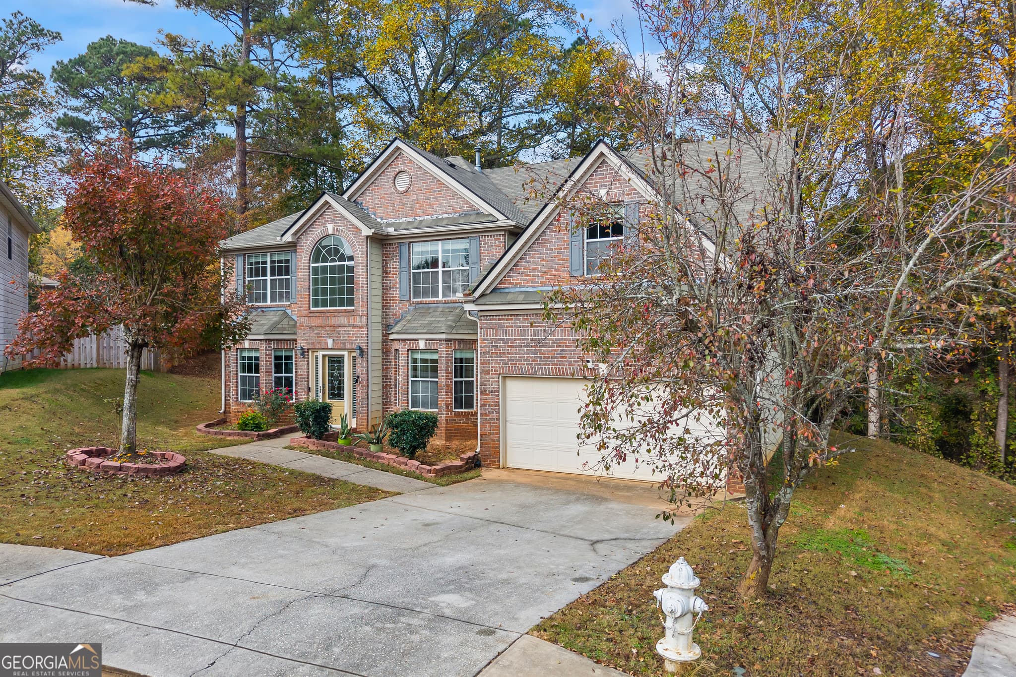 4 bedroom, 3 bathroom, 3,347 sq ft single family residence for sale at 1546 Evergreen Hollow Lane, Conyers, GA 30012 — photo 4