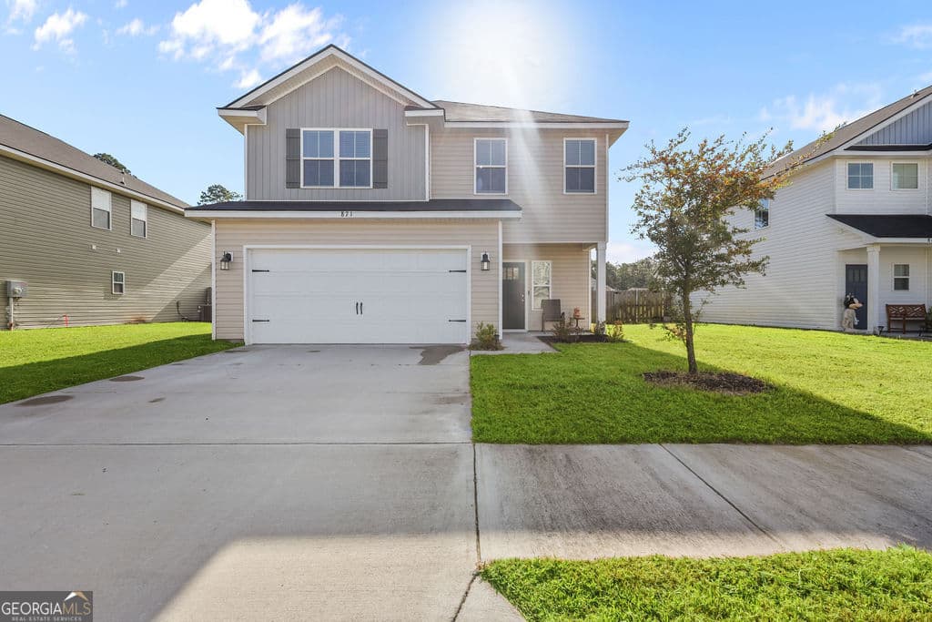 4 bedroom, 2.5 bathroom, 2,264 sq ft single family residence for sale at 871 Grayson Avenue, Hinesville, GA 31313