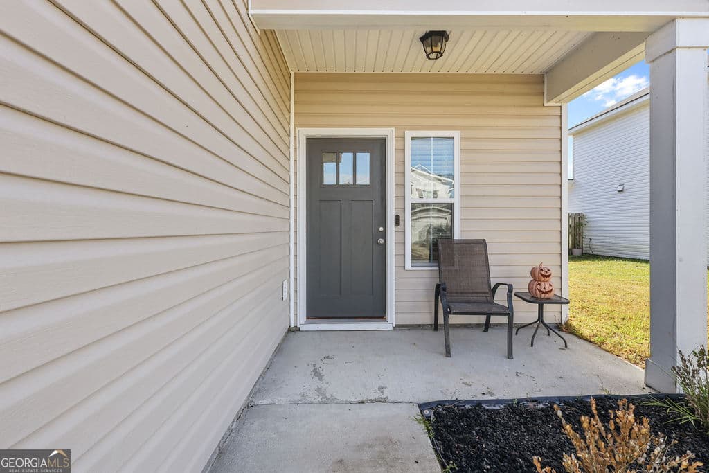 4 bedroom, 2.5 bathroom, 2,264 sq ft single family residence for sale at 871 Grayson Avenue, Hinesville, GA 31313 — photo 4