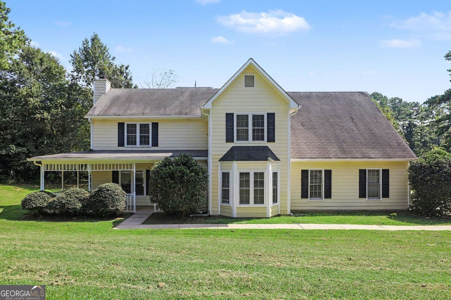 4 bedroom, 2.5 bathroom, 2,125 sq ft single family residence for sale at 108 Cabin Gate, Peachtree City, GA 30269 — photo 1 of 20