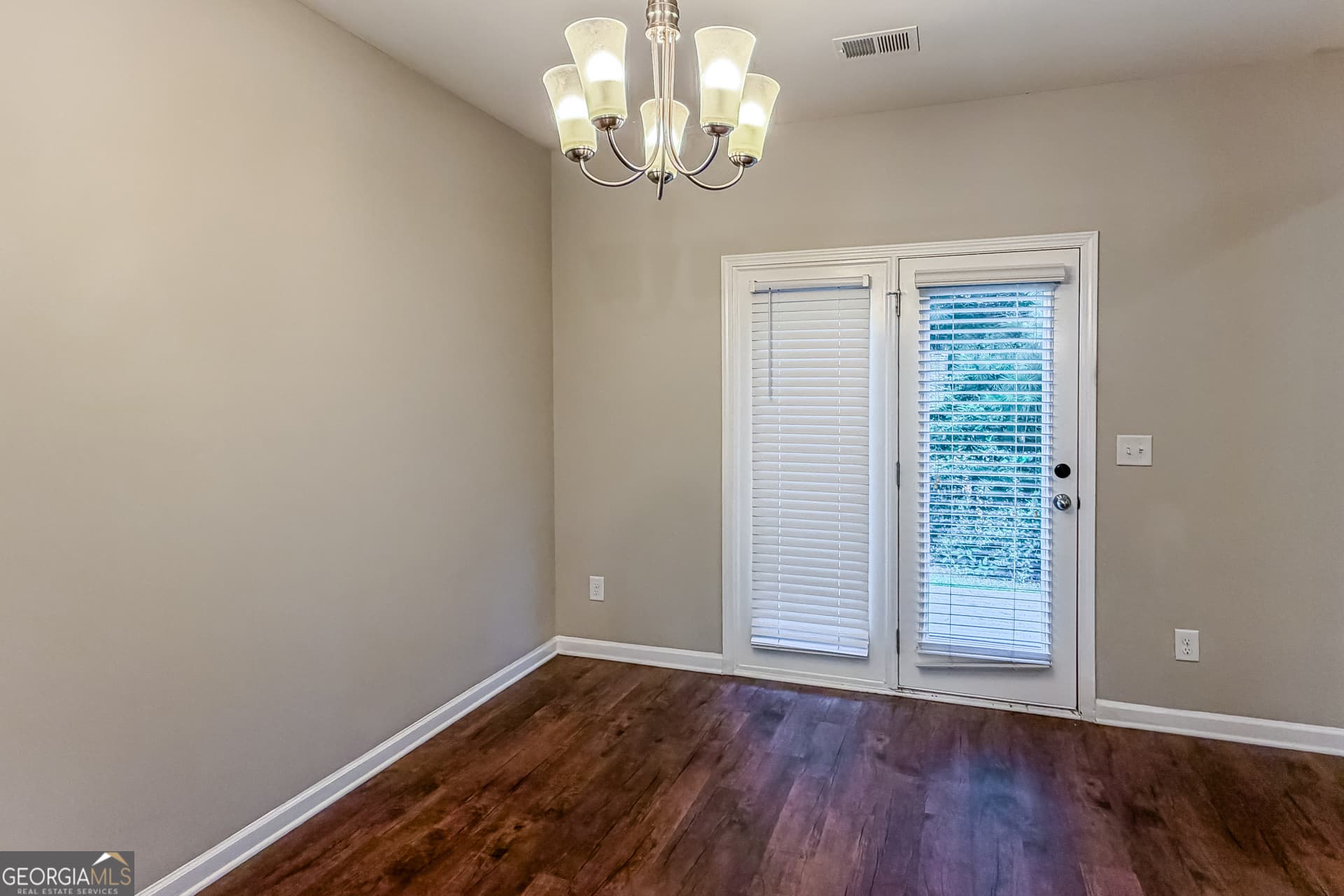 5 bedroom, 3 bathroom, 3,176 sq ft single family residence for sale at 47 Anna Marie Court, Dallas, GA 30132 — photo 5