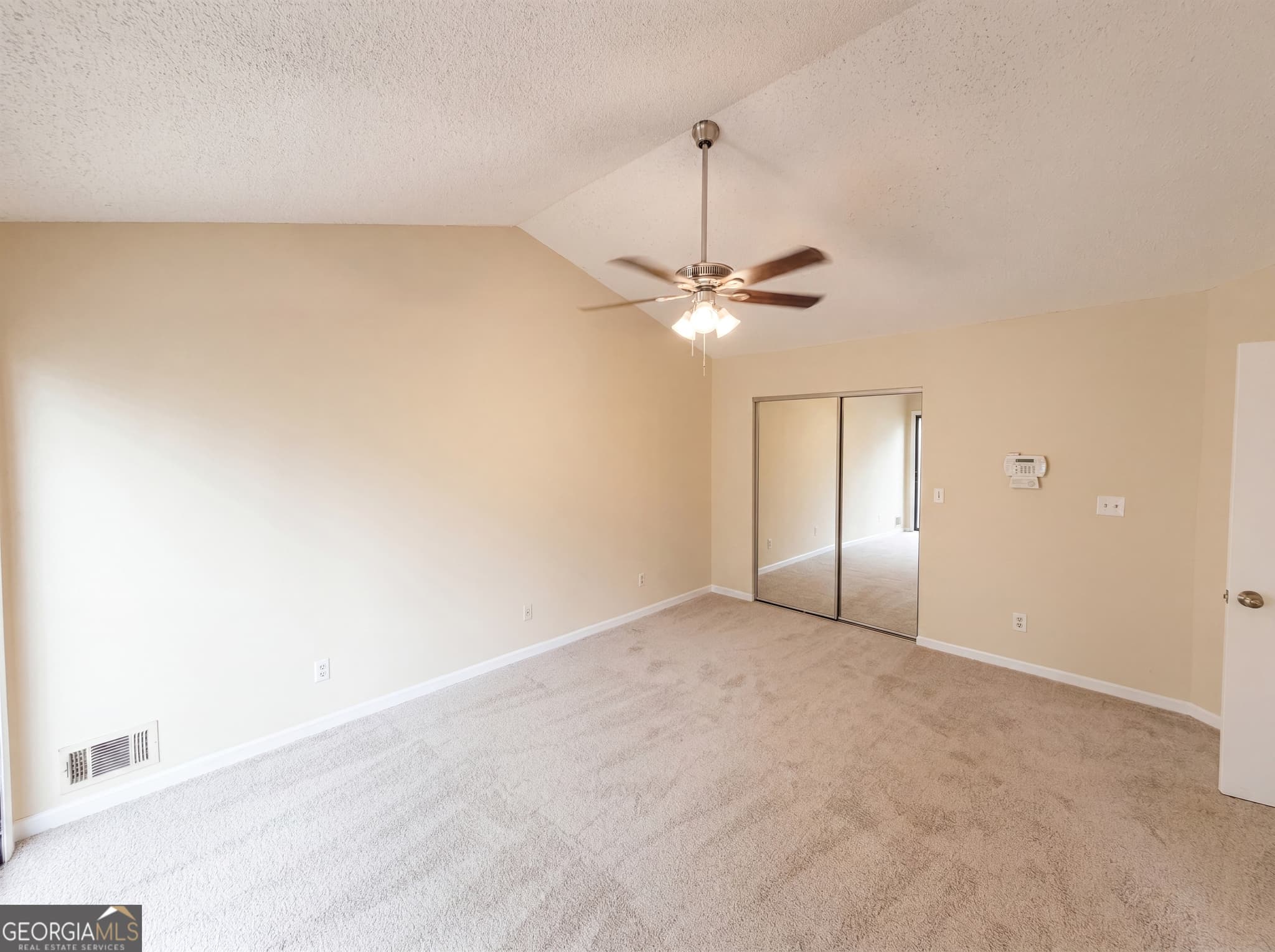 2 bedroom, 2.5 bathroom, 1,364 sq ft townhouse for sale at 3271 Tennington Place 0, Lawrenceville, GA 30044 — photo 9