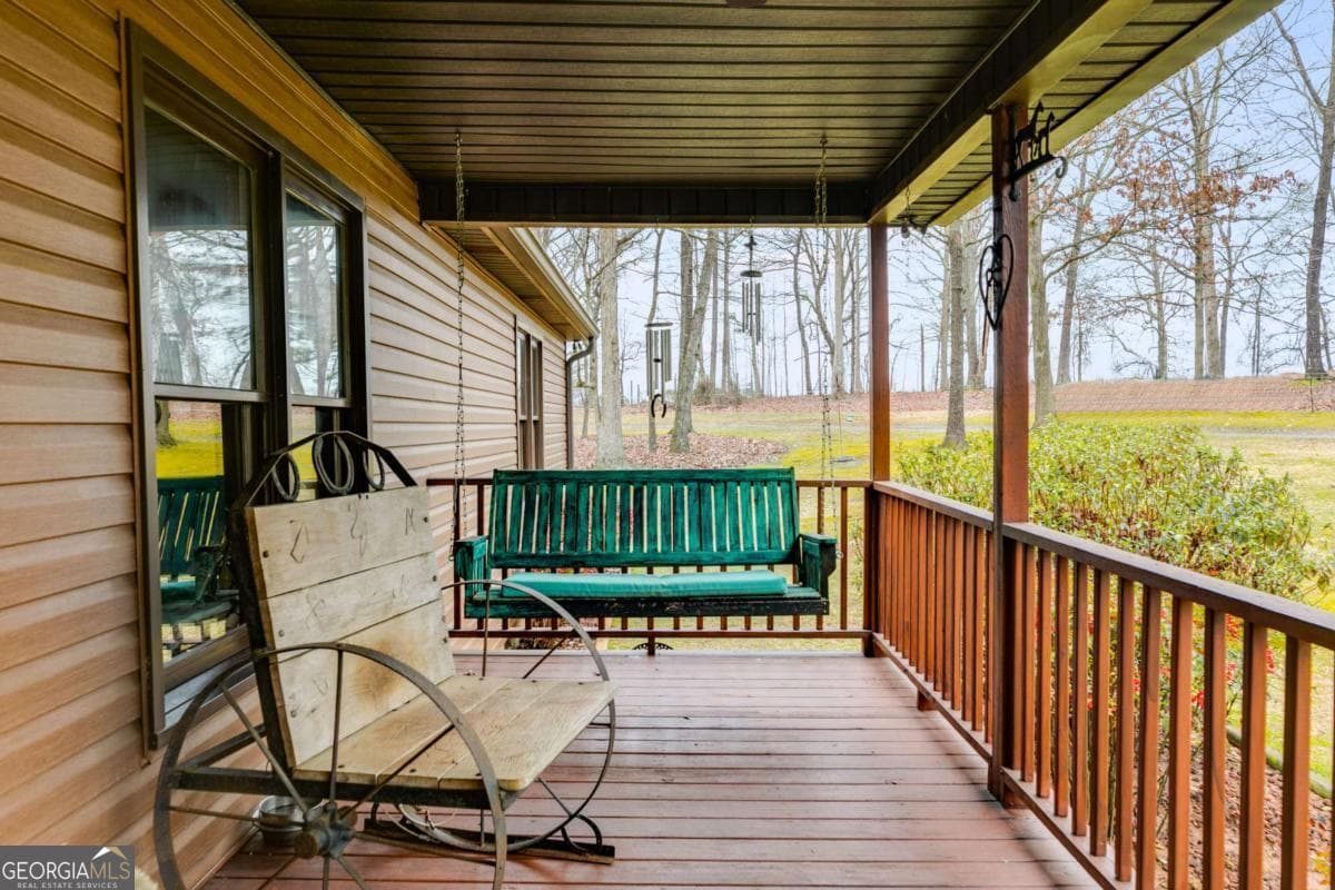 4 bedroom, 3.5 bathroom, 3,045 sq ft single family residence under contract at 630 Stoney Point Road, Bowdon, GA 30108 — photo 5