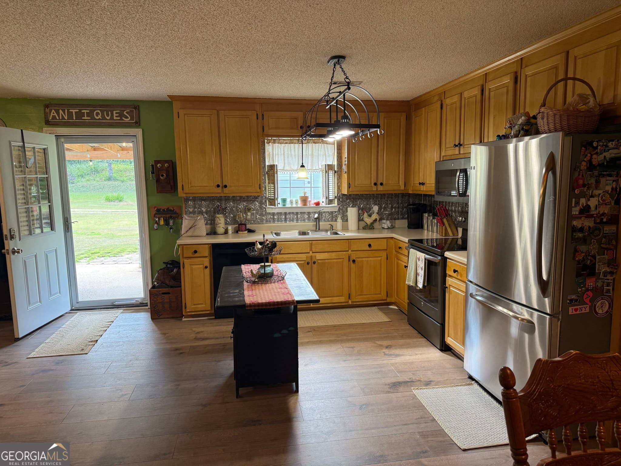 4 bedroom, 3 bathroom, 2,470 sq ft single family residence for sale at 420 Charlie B Johnson Road, Newnan, GA 30263 — photo 5