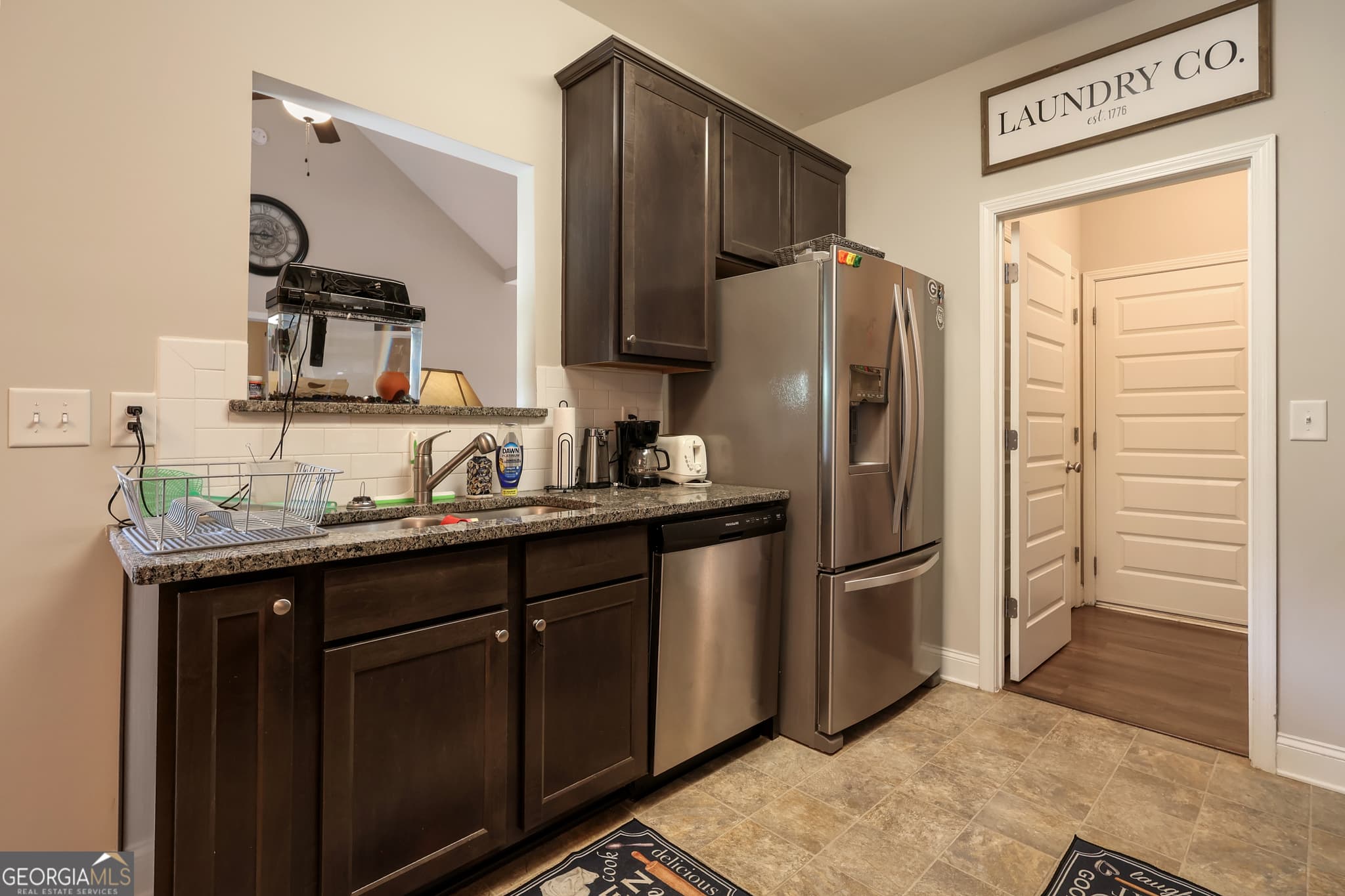 4 bedroom, 2 bathroom, 1,598 sq ft single family residence for sale at 1208 Hembree Way, Griffin, GA 30223 — photo 9