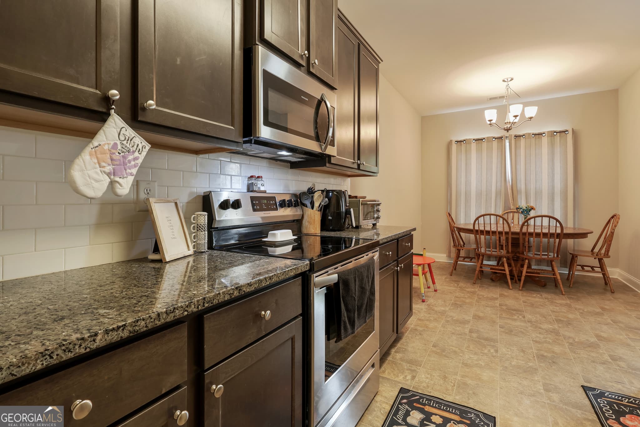 4 bedroom, 2 bathroom, 1,598 sq ft single family residence for sale at 1208 Hembree Way, Griffin, GA 30223 — photo 10