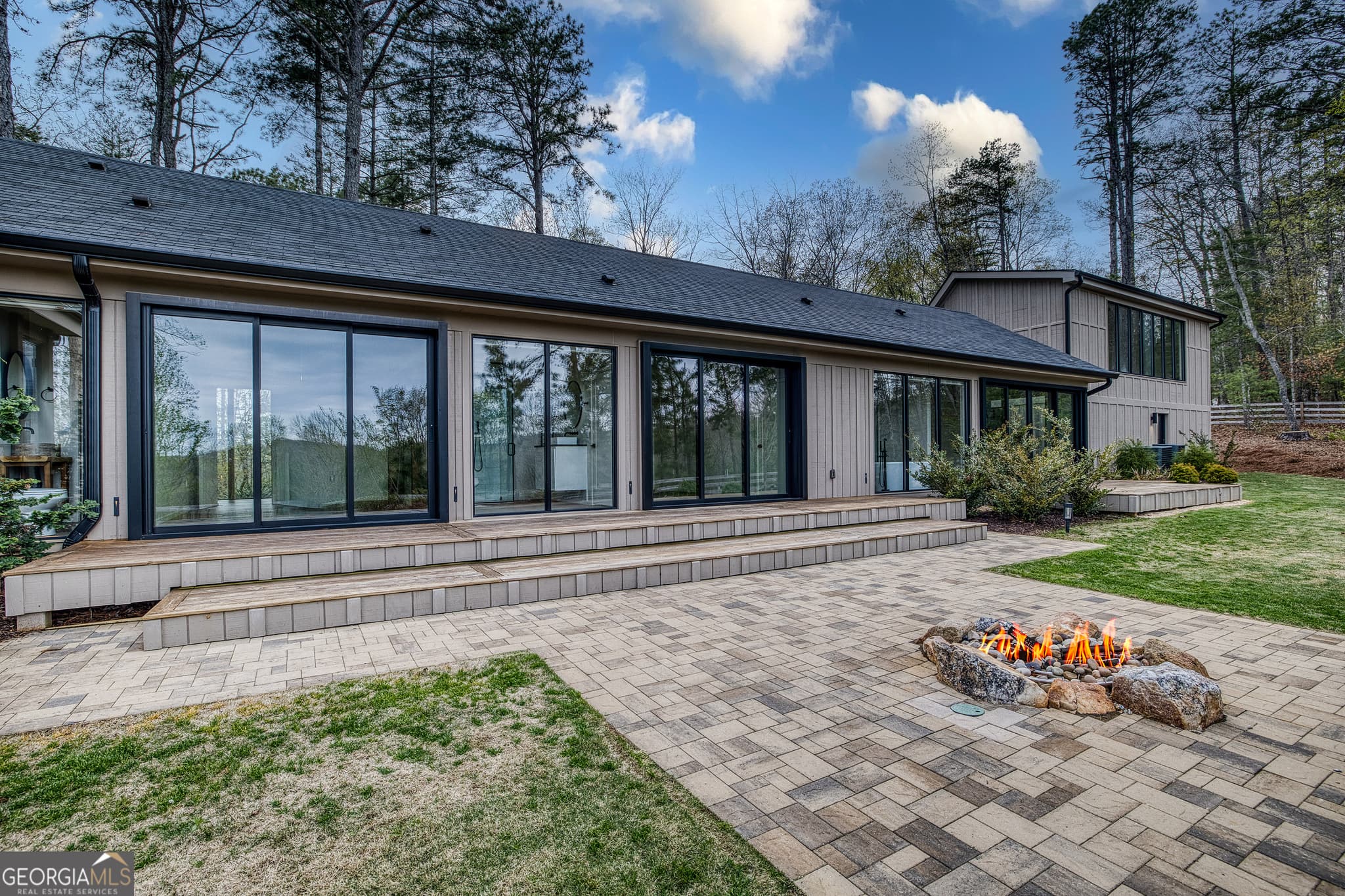 3 bedroom, 4 bathroom, 2,891 sq ft single family residence under contract at 133 Oasis Ridge Road, Lakemont, GA 30552 — photo 7