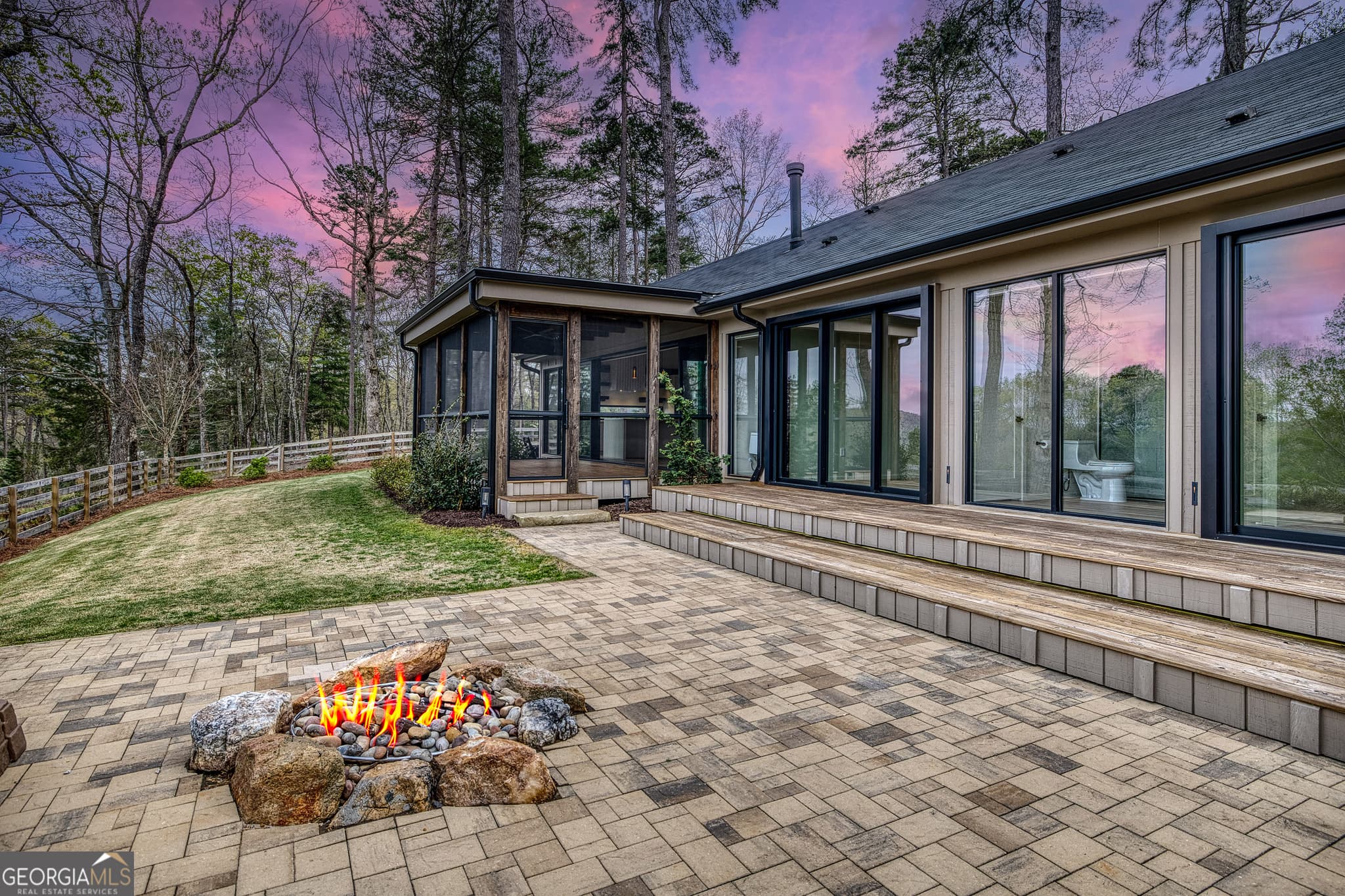 3 bedroom, 4 bathroom, 2,891 sq ft single family residence under contract at 133 Oasis Ridge Road, Lakemont, GA 30552 — photo 8