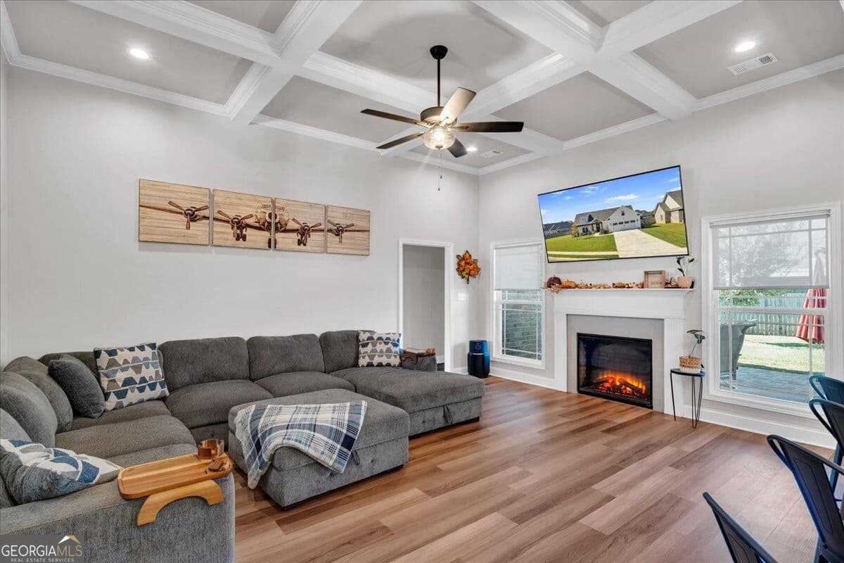 4 bedroom, 2 bathroom, 1,940 sq ft single family residence for sale at 105 Rolling Meadow Way, Kathleen, GA 31047 — photo 3