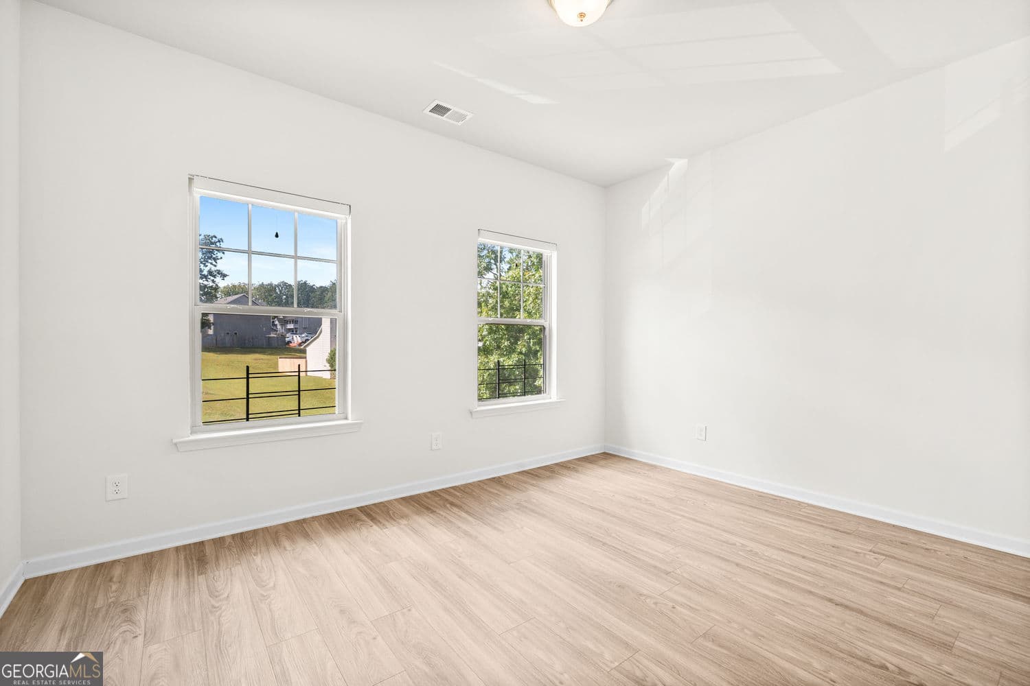 4 bedroom, 2.5 bathroom, 2,344 sq ft single family residence for sale at 503 Riverbirch Court, Rockmart, GA 30153 — photo 9